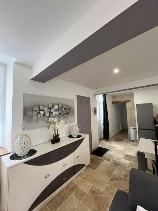 Charmante Maison De Bourg Cosy Acces Wifi Sepmes ภายนอก รูปภาพ