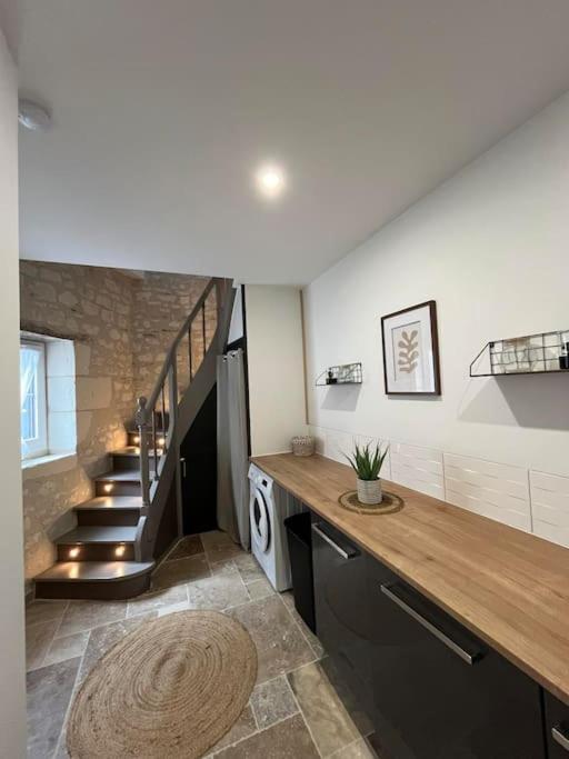 Charmante Maison De Bourg Cosy Acces Wifi Sepmes ภายนอก รูปภาพ