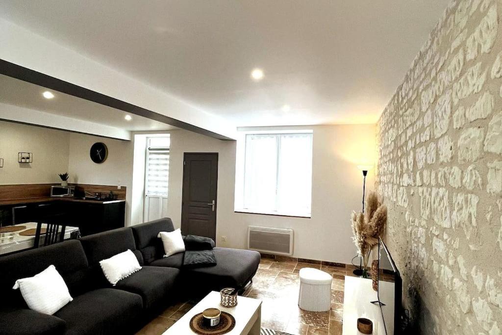 Charmante Maison De Bourg Cosy Acces Wifi Sepmes ภายนอก รูปภาพ